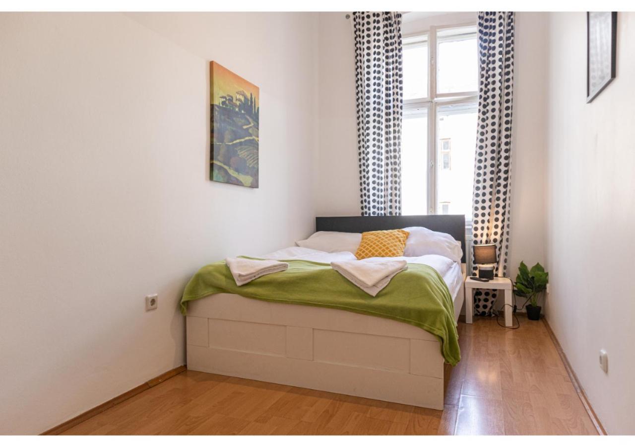 Viennese 3Br Apt. Near Wiener Stadthalle & Central Apartamento Exterior foto